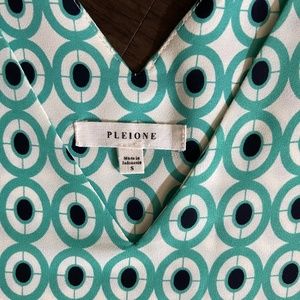 Pleione Top